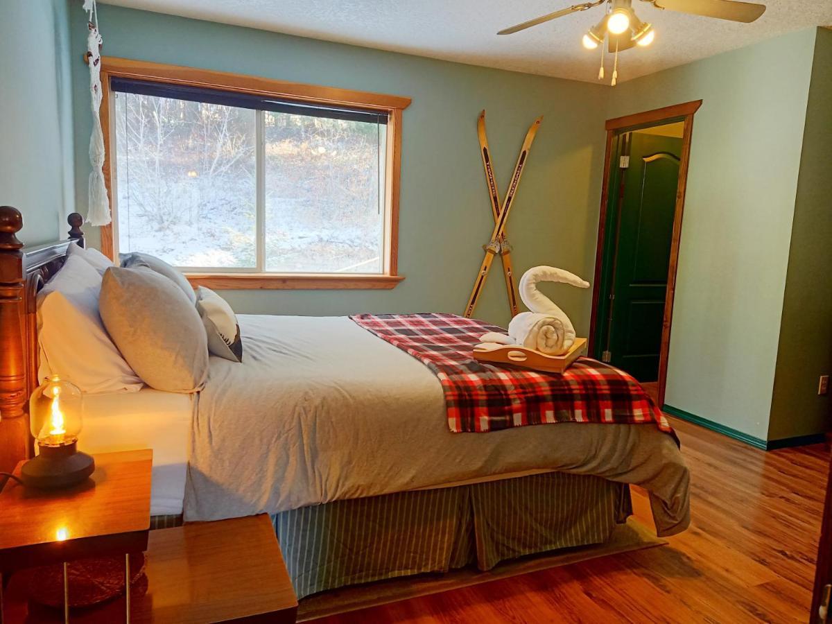 2Mins To Town, Ac & Sauna, Self Check-In, Full Kitchen, Free Laundry & Parking, Family Pet Friendly, Comfortably Sleeps Up To 10 Golden Bagian luar foto