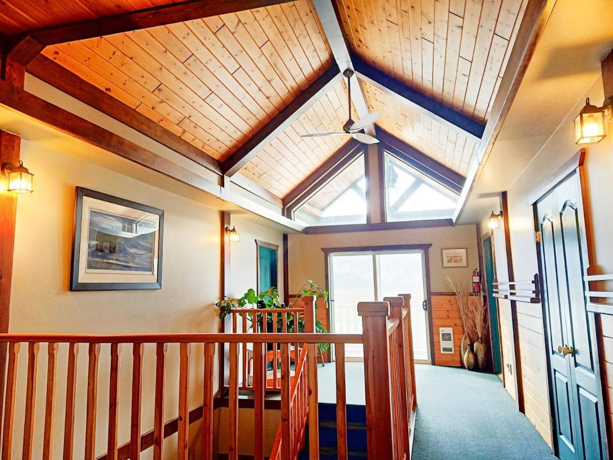2Mins To Town, Ac & Sauna, Self Check-In, Full Kitchen, Free Laundry & Parking, Family Pet Friendly, Comfortably Sleeps Up To 10 Golden Bagian luar foto