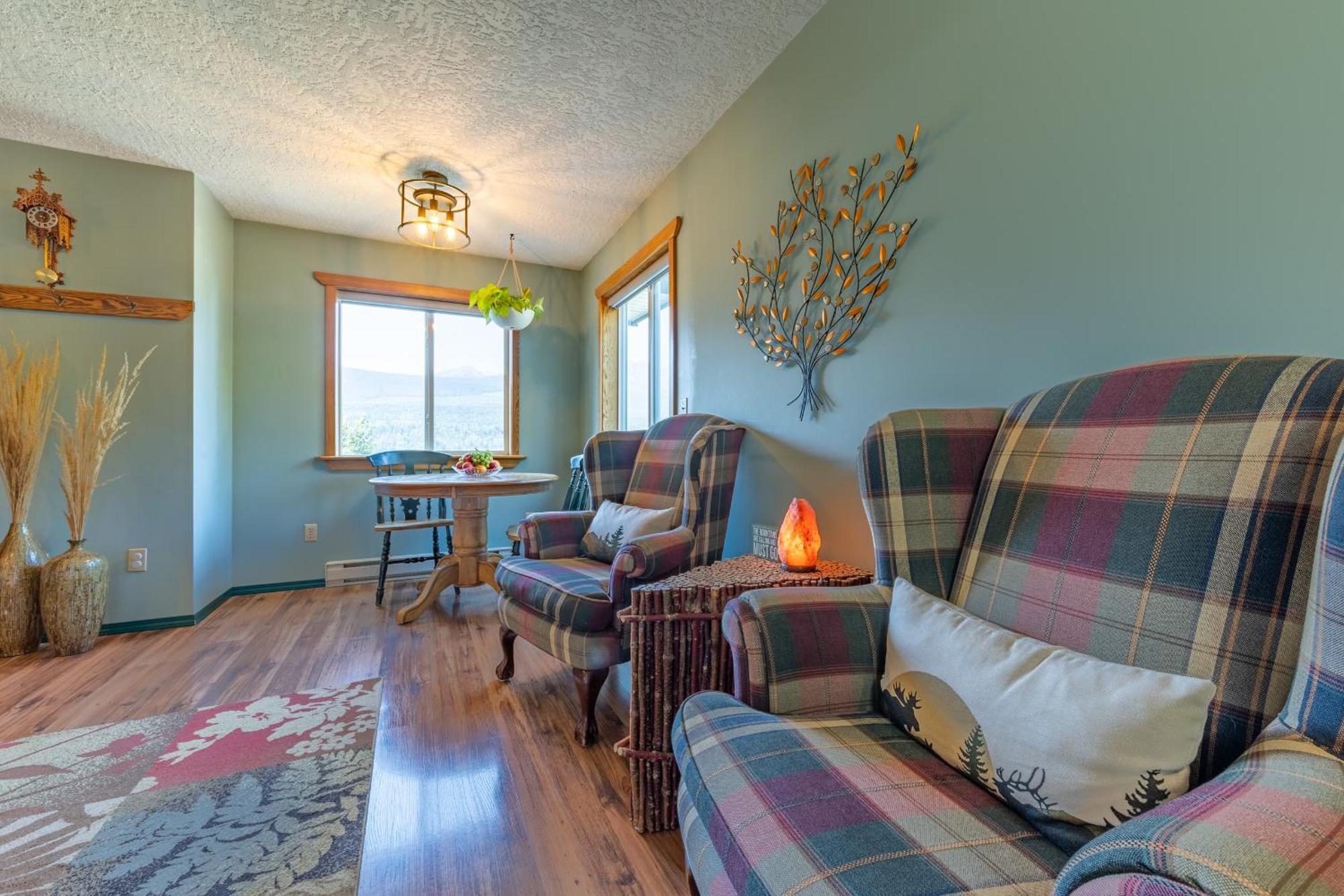 2Mins To Town, Ac & Sauna, Self Check-In, Full Kitchen, Free Laundry & Parking, Family Pet Friendly, Comfortably Sleeps Up To 10 Golden Bagian luar foto