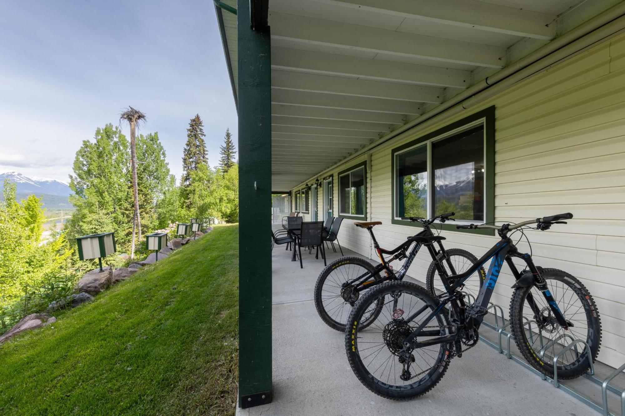 2Mins To Town, Ac & Sauna, Self Check-In, Full Kitchen, Free Laundry & Parking, Family Pet Friendly, Comfortably Sleeps Up To 10 Golden Bagian luar foto