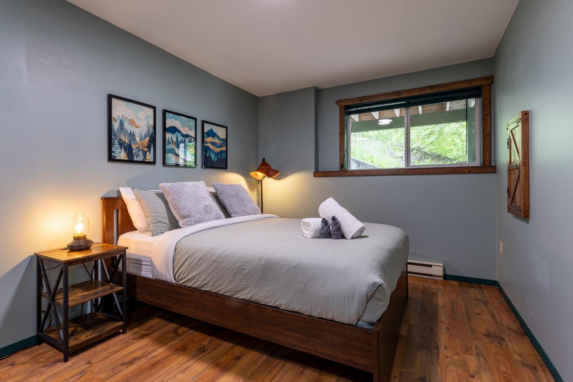 2Mins To Town, Ac & Sauna, Self Check-In, Full Kitchen, Free Laundry & Parking, Family Pet Friendly, Comfortably Sleeps Up To 10 Golden Bagian luar foto
